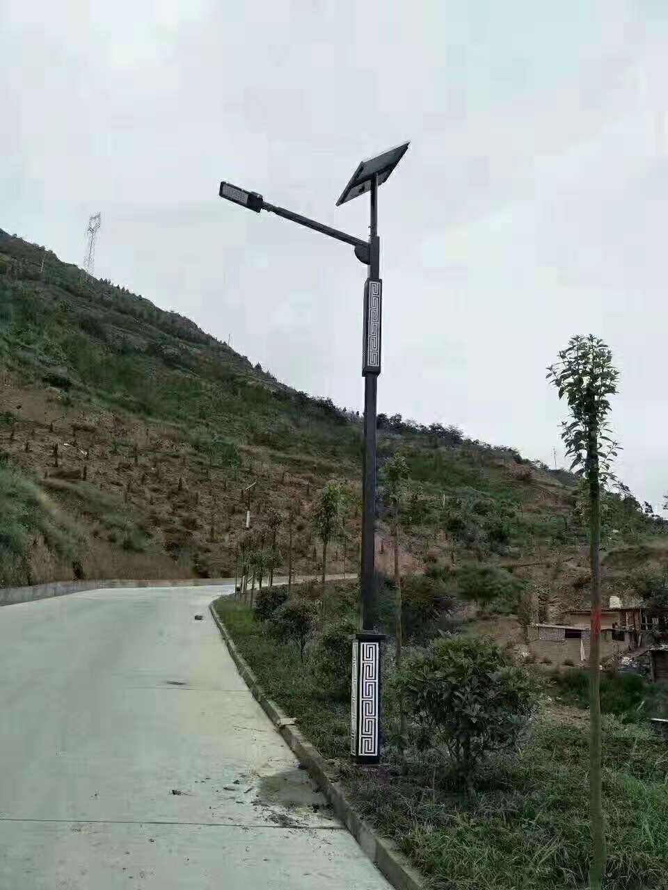 新兴区仿古太阳能路灯